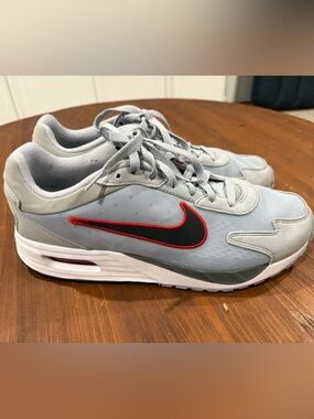 Nike Men’s Air Max Solo Light Gray Sneakers with Black & Red Swoosh
